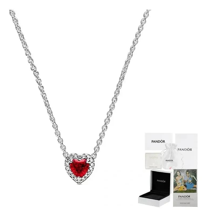 Collar Pandora Moments con Dije de Corazón Rojo y Circonio en Plata