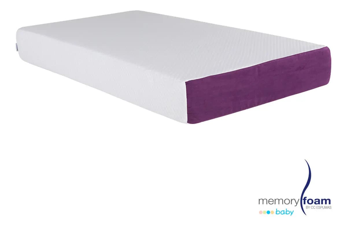 Colchón Cuna Bebé Baby Good Memory Foam 130 X 70 Color Blanco y Morado